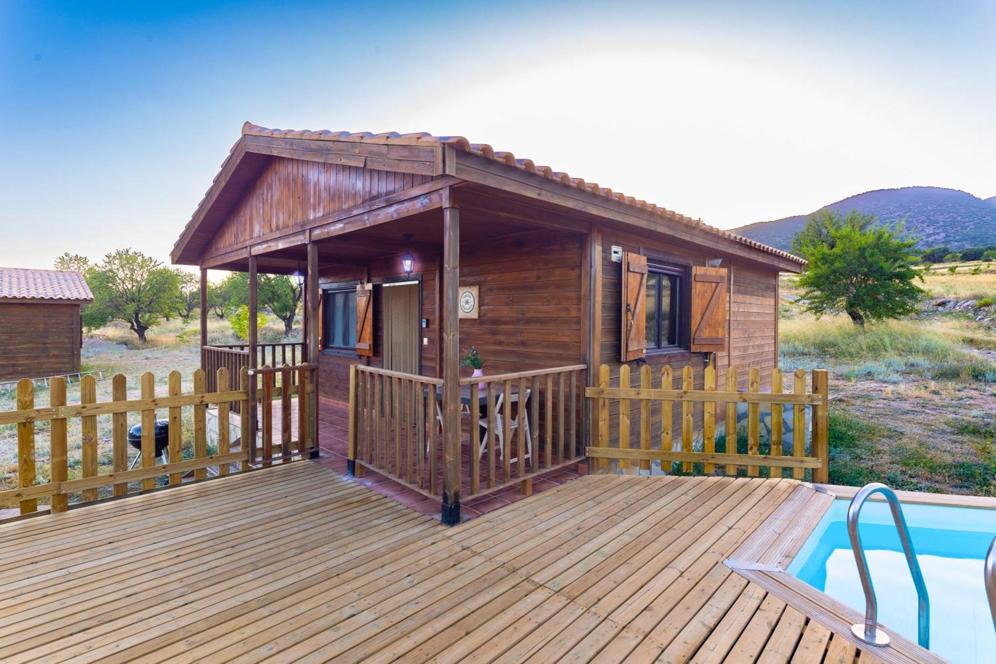 Aldea Los Odres - Cabanas De Madera De 1ª Con Piscina Privada Y Bbq En La Puerta Мораталья Экстерьер фото