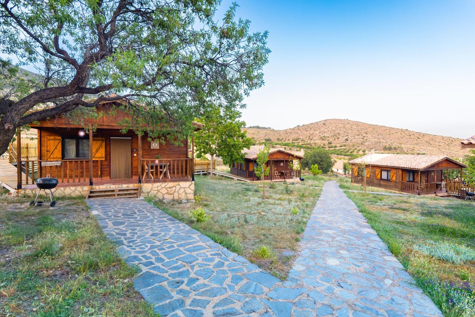 Aldea Los Odres - Cabanas De Madera De 1ª Con Piscina Privada Y Bbq En La Puerta Мораталья Номер фото